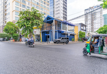 122 Sqm Corner Retail Space For Rent - Beoung Raing, Daun Penh thumbnail