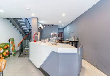 44 Sqm Retail Space For Rent - BKK1, Phnom Penh thumbnail