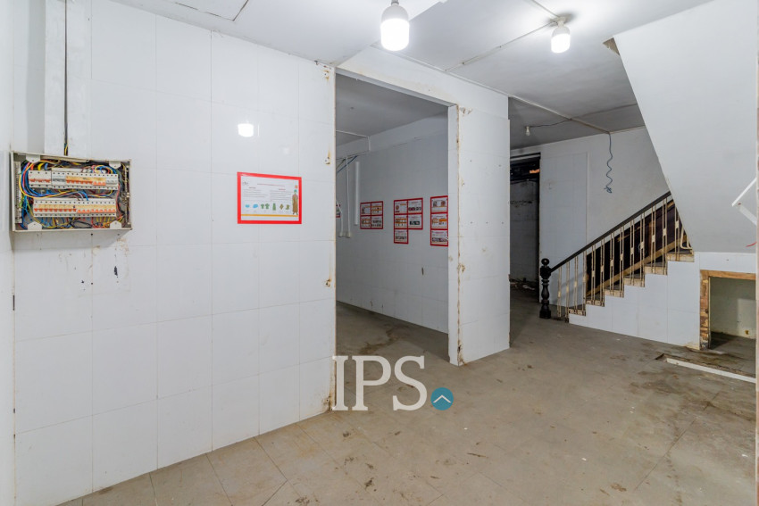 432 Sqm Commercial Building For Rent - Beoung Raing, Phnom Penh