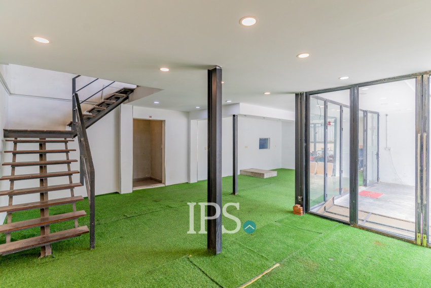 432 Sqm Commercial Building For Rent - Beoung Raing, Phnom Penh