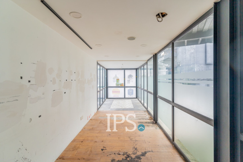 432 Sqm Commercial Building For Rent - Beoung Raing, Phnom Penh