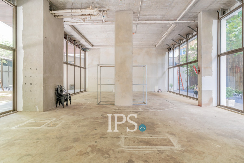 160 Sqm Retail Space For Rent - Beoung Kak 1, Phnom Penh