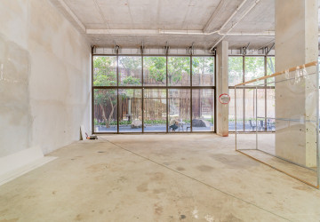 160 Sqm Retail Space For Rent - Beoung Kak 1, Phnom Penh thumbnail