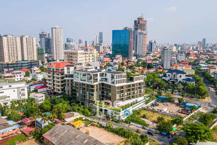 160 Sqm Retail Space For Rent - Beoung Kak 1, Phnom Penh