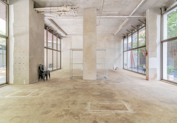 160 Sqm Retail Space For Rent - Beoung Kak 1, Phnom Penh thumbnail