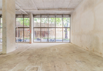 160 Sqm Retail Space For Rent - Beoung Kak 1, Phnom Penh thumbnail
