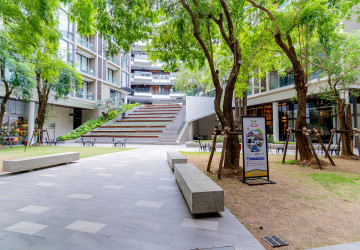 160 Sqm Retail Space For Rent - Beoung Kak 1, Phnom Penh thumbnail