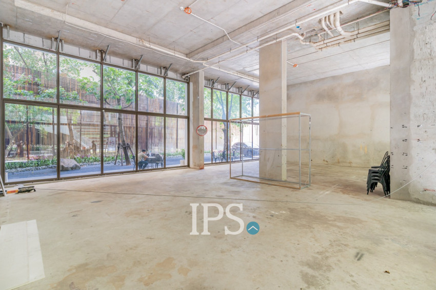 160 Sqm Retail Space For Rent - Beoung Kak 1, Phnom Penh