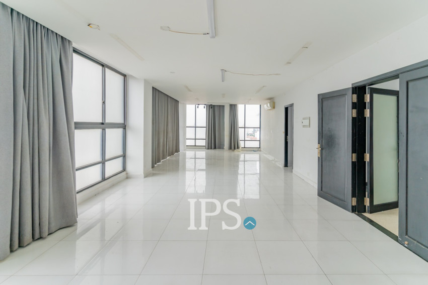 35 Room Building For Rent - Toul Tum Poung 1, Phnom Penh