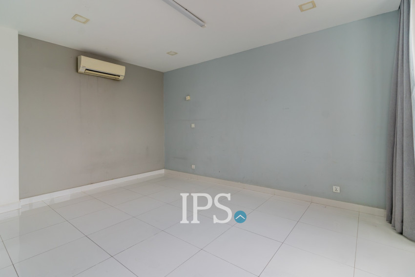 35 Room Building For Rent - Toul Tum Poung 1, Phnom Penh