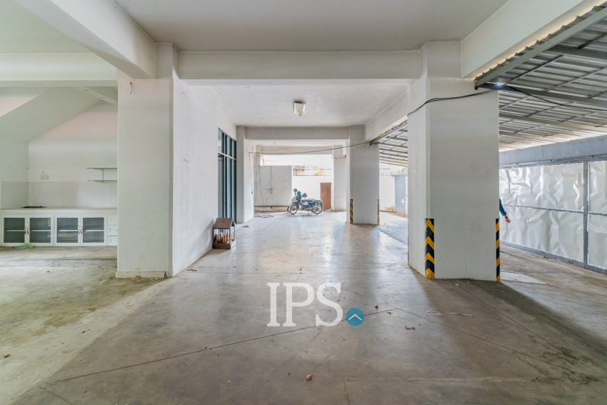 35 Room Building For Rent - Toul Tum Poung 1, Phnom Penh