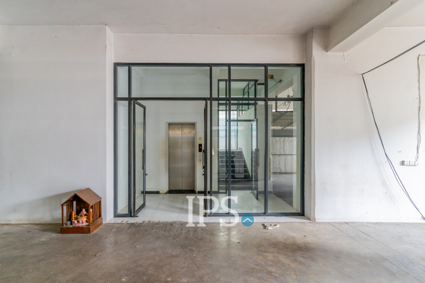 35 Room Building For Rent - Toul Tum Poung 1, Phnom Penh