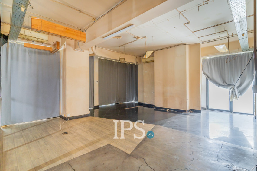 35 Room Building For Rent - Toul Tum Poung 1, Phnom Penh