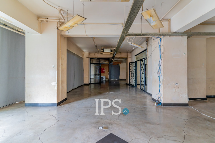 35 Room Building For Rent - Toul Tum Poung 1, Phnom Penh