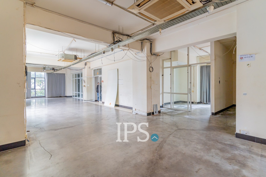 35 Room Building For Rent - Toul Tum Poung 1, Phnom Penh