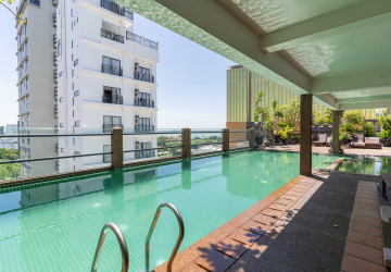 3 Bedroom Serviced Apartment For Rent - Tonle Bassac, Phnom Penh thumbnail