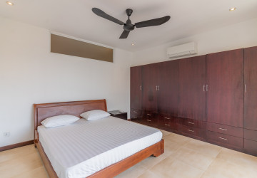 3 Bedroom Serviced Apartment For Rent - Tonle Bassac, Phnom Penh thumbnail