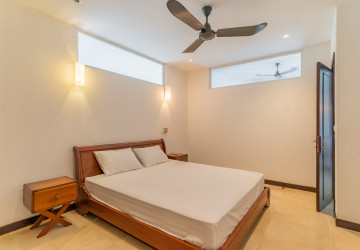 3 Bedroom Serviced Apartment For Rent - Tonle Bassac, Phnom Penh thumbnail