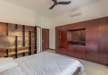 3 Bedroom Serviced Apartment For Rent - Tonle Bassac, Phnom Penh thumbnail