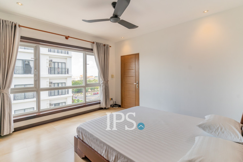 3 Bedroom Serviced Apartment For Rent - Tonle Bassac, Phnom Penh