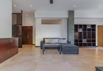 3 Bedroom Serviced Apartment For Rent - Tonle Bassac, Phnom Penh thumbnail