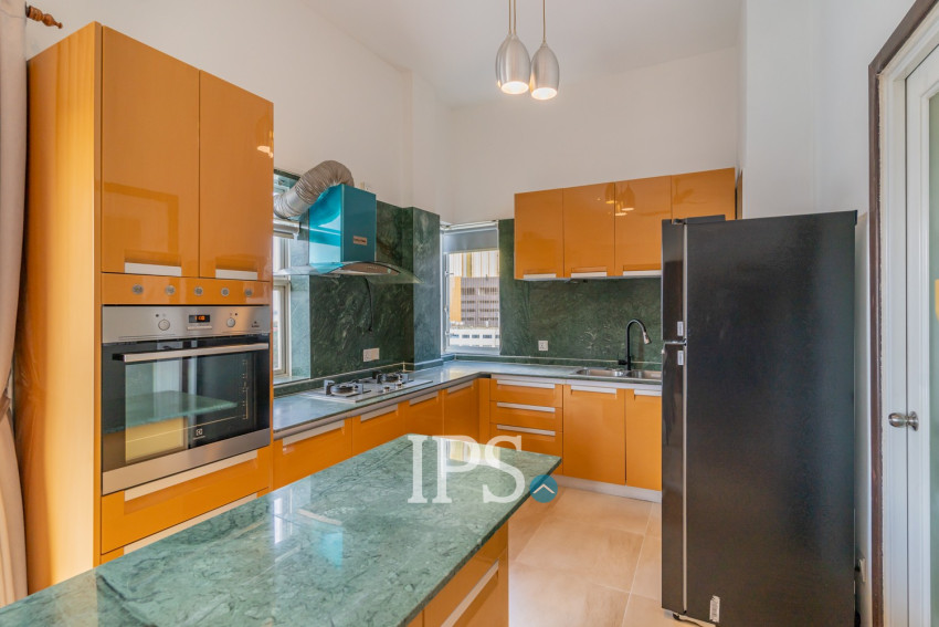 3 Bedroom Serviced Apartment For Rent - Tonle Bassac, Phnom Penh