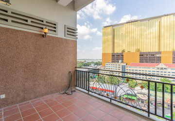 3 Bedroom Serviced Apartment For Rent - Tonle Bassac, Phnom Penh thumbnail