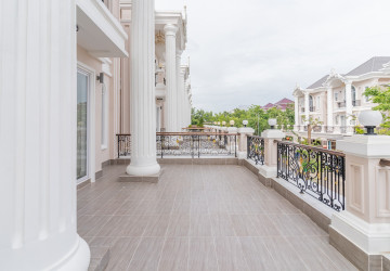 6 Bedroom Prince Villa For Rent - The ML Tiara, Ta Khmau, Kandal Province thumbnail