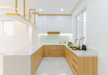 6 Bedroom Prince Villa For Rent - The ML Tiara, Ta Khmau, Kandal Province thumbnail