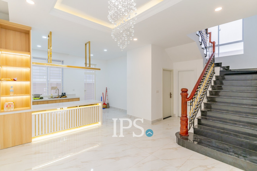6 Bedroom Prince Villa For Rent - The ML Tiara, Ta Khmau, Kandal Province