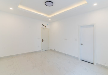 6 Bedroom Prince Villa For Rent - The ML Tiara, Ta Khmau, Kandal Province thumbnail