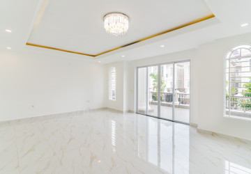 6 Bedroom Prince Villa For Rent - The ML Tiara, Ta Khmau, Kandal Province thumbnail