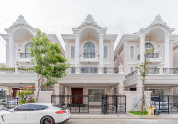 6 Bedroom Prince Villa For Rent - The ML Tiara, Ta Khmau, Kandal Province thumbnail