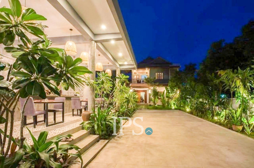 8 Bedroom Commercial Villa For Rent - Slor Kram, Siem Reap