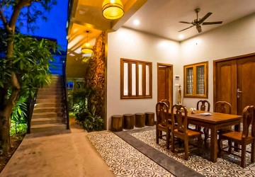 8 Bedroom Commercial Villa For Rent - Slor Kram, Siem Reap thumbnail