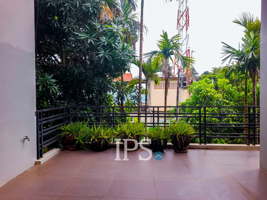 8 Bedroom Commercial Villa For Rent - Slor Kram, Siem Reap