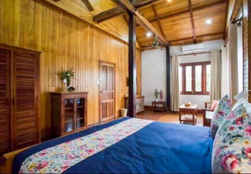 8 Bedroom Commercial Villa For Rent - Slor Kram, Siem Reap thumbnail