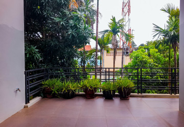 8 Bedroom Commercial Villa For Rent - Slor Kram, Siem Reap thumbnail