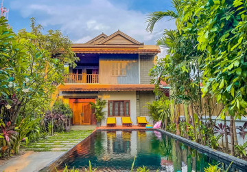 8 Bedroom Commercial Villa For Rent - Slor Kram, Siem Reap thumbnail