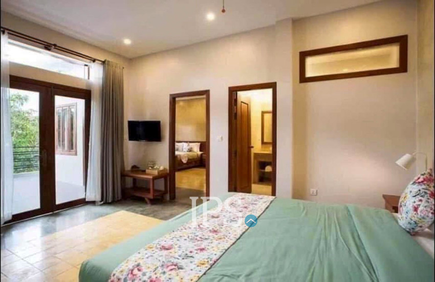 8 Bedroom Commercial Villa For Rent - Slor Kram, Siem Reap