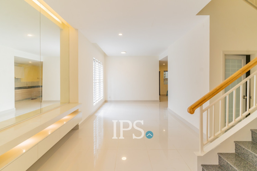 4 Bedroom Twin Villa For Rent -  Borey Peng Huoth The Star Diamond, Chak Angre Kraom, Phnom Penh
