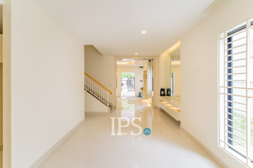 4 Bedroom Twin Villa For Rent -  Borey Peng Huoth The Star Diamond, Chak Angre Kraom, Phnom Penh