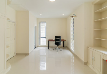 4 Bedroom Twin Villa For Rent -  Borey Peng Huoth The Star Diamond, Chak Angre Kraom, Phnom Penh thumbnail