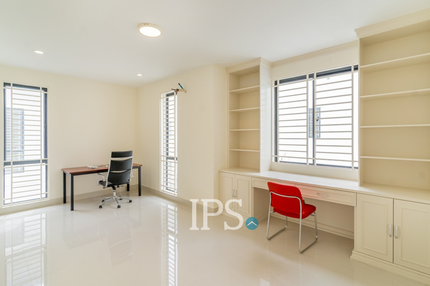 4 Bedroom Twin Villa For Rent -  Borey Peng Huoth The Star Diamond, Chak Angre Kraom, Phnom Penh