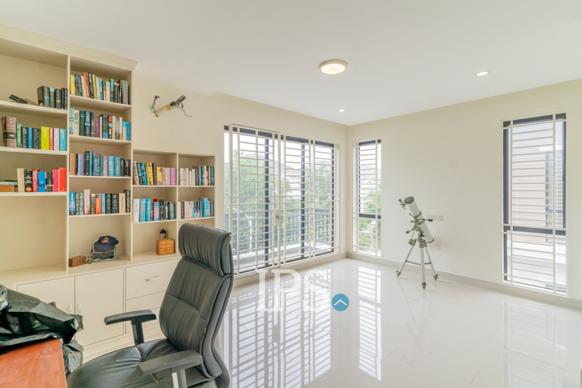 4 Bedroom Twin Villa For Rent -  Borey Peng Huoth The Star Diamond, Chak Angre Kraom, Phnom Penh