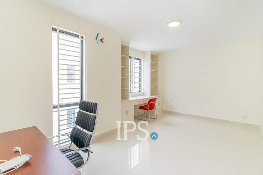 4 Bedroom Twin Villa For Rent -  Borey Peng Huoth The Star Diamond, Chak Angre Kraom, Phnom Penh