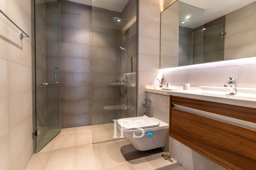 2 Bedroom Condo For Sale - Embassy Central, BKK1, Phnom Penh
