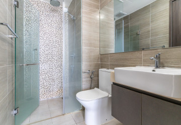 1 Bedroom Condo For Rent - The Peak, Tonle Bassac, Phnom Penh thumbnail