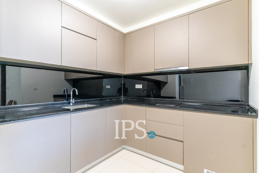 1 Bedroom Condo For Rent - The Peak, Tonle Bassac, Phnom Penh