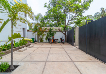 9 Unit Apartment For Rent - Kouk Chak, Siem Reap thumbnail